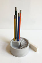 Load image into Gallery viewer, Concrete Spiral Stair Pencil Holder