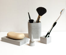 Load image into Gallery viewer, Concrete Ring Cones