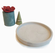 Load image into Gallery viewer, Concrete Round Tray 4.5 inches