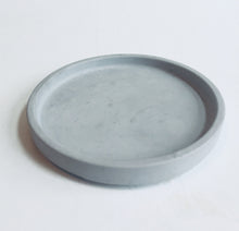 Load image into Gallery viewer, Concrete Round Tray 4.5 inches
