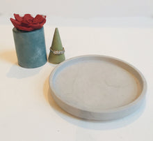 Load image into Gallery viewer, Concrete Round Tray 4.5 inches