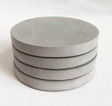Load image into Gallery viewer, Concrete Coasters Set