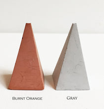 Load image into Gallery viewer, Concrete Ring Cones