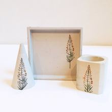 Load image into Gallery viewer, Floral Design Concrete Vanity Set