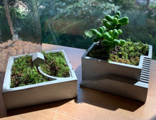 Load image into Gallery viewer, Architectural Concrete Planters Set of 2