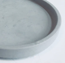 Load image into Gallery viewer, Concrete Round Tray 4.5 inches

