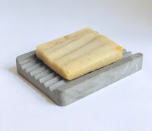 Load image into Gallery viewer, Concrete Ridged Soap Dish
