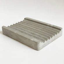 Load image into Gallery viewer, Concrete Ridged Soap Dish
